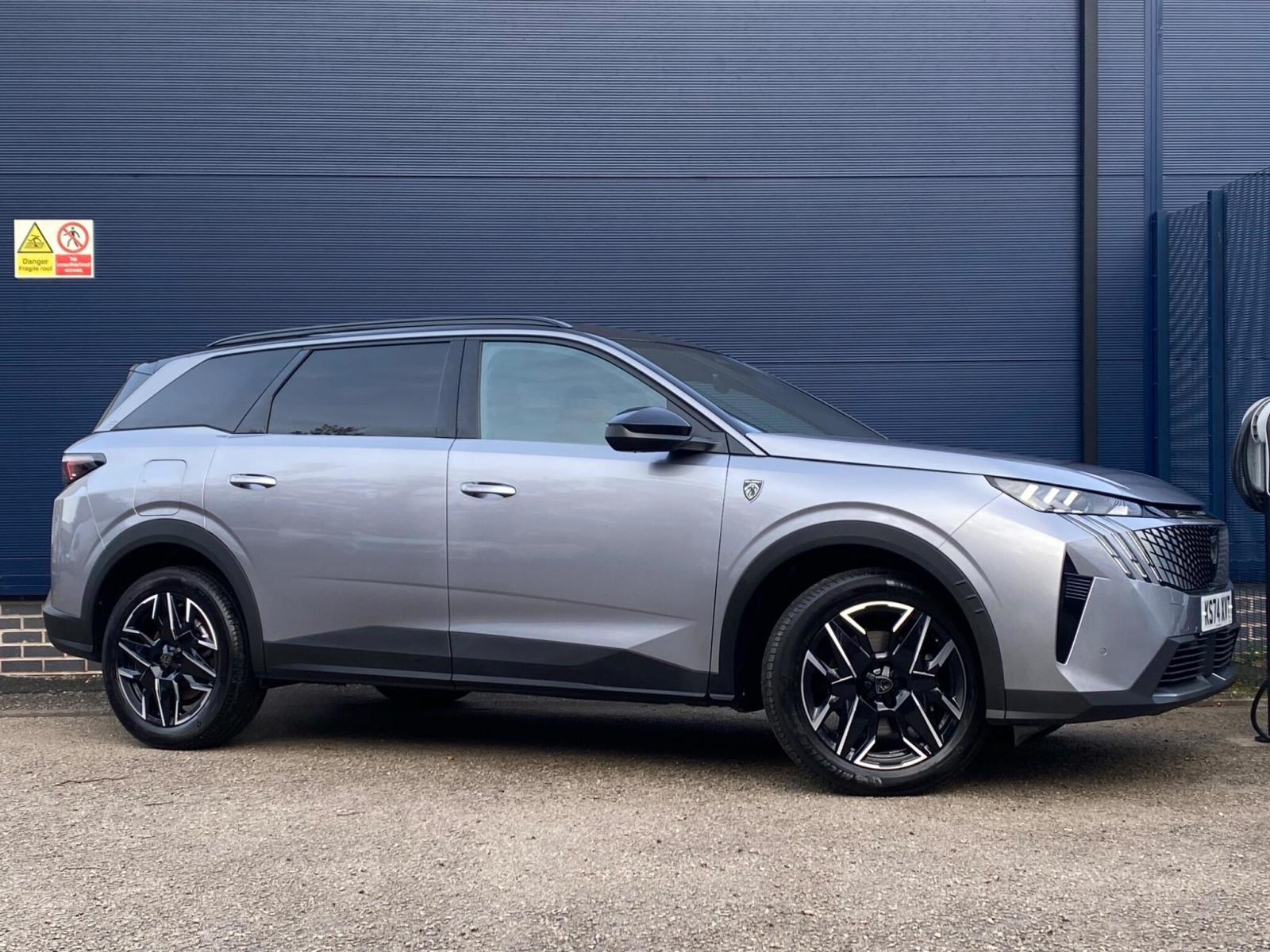 2024 Peugeot 5008